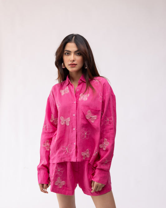 100% linen hand-embroidered shirt with box-pleated back