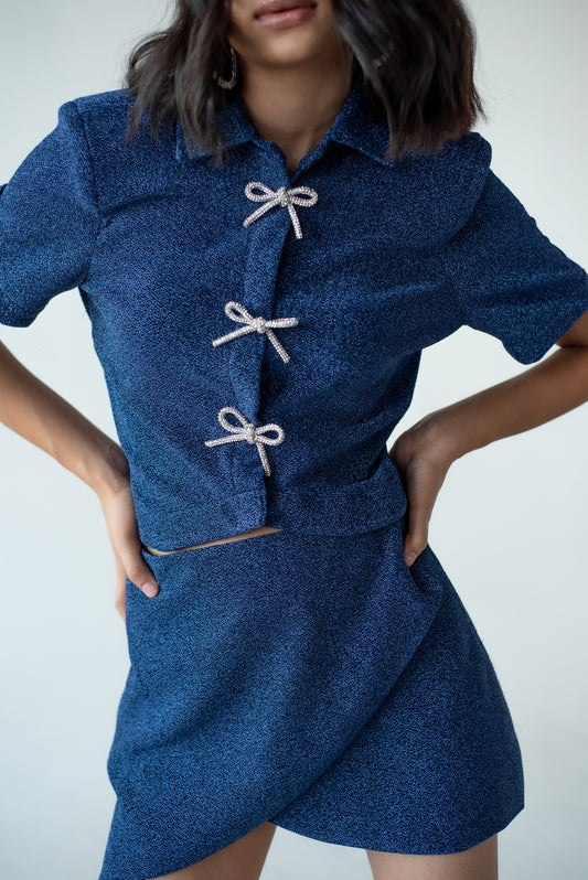 Cropped glitter shirt with shiny bows