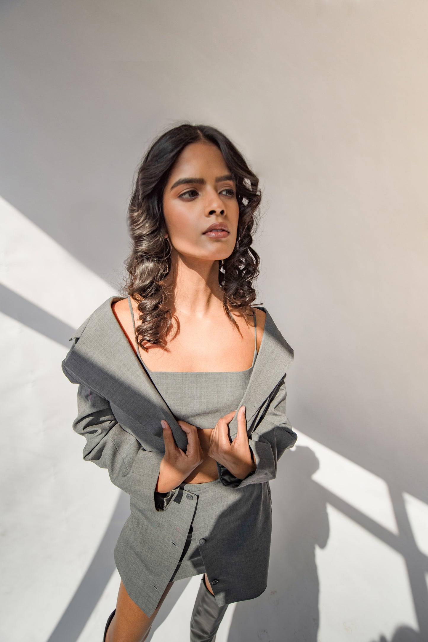 Oversized cropped blazer with bralette (2 pc)