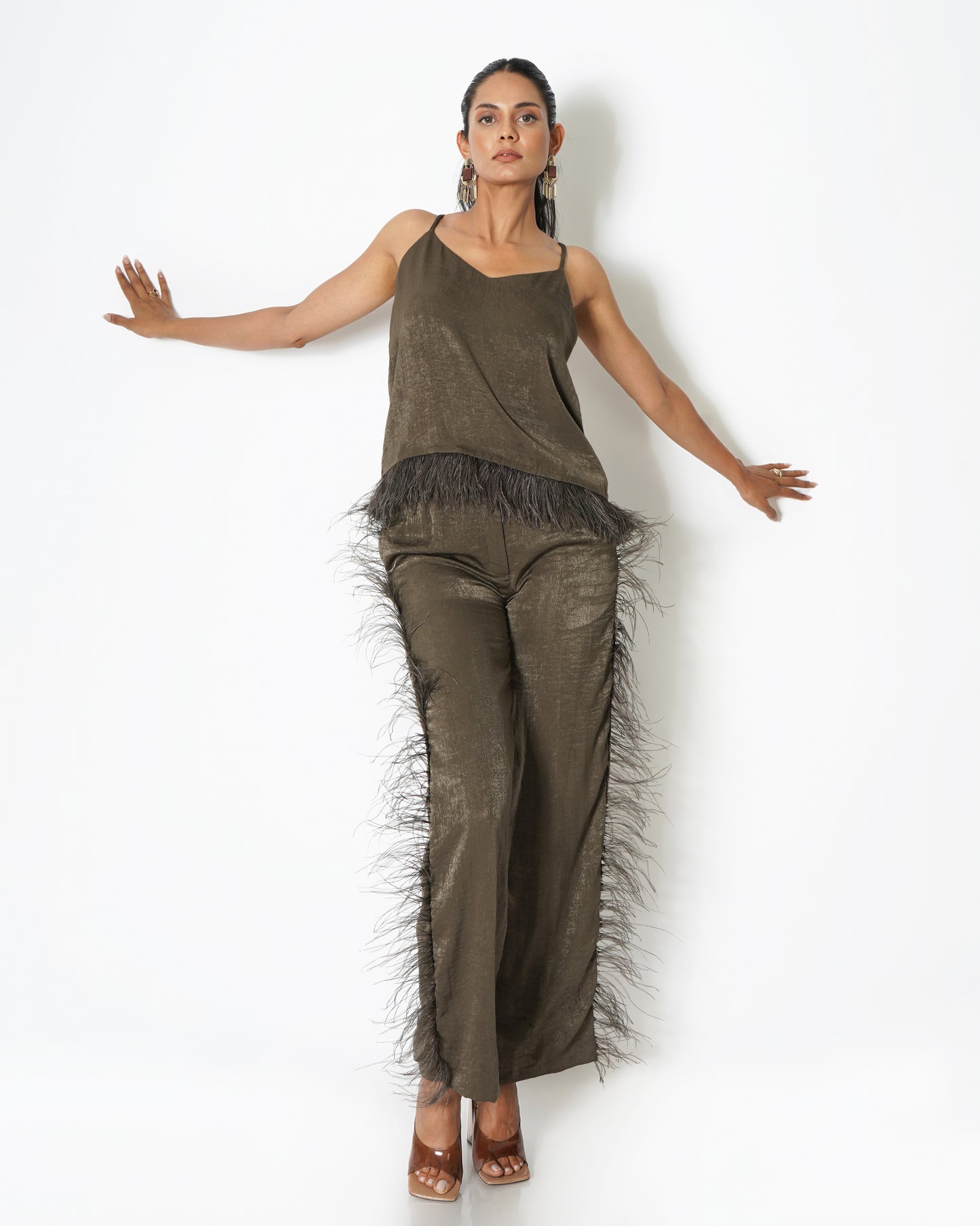 High-waisted trousers with feather detail