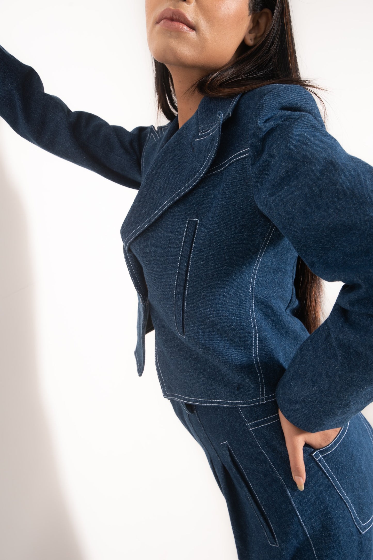 Cropped denim blazer with topstitching