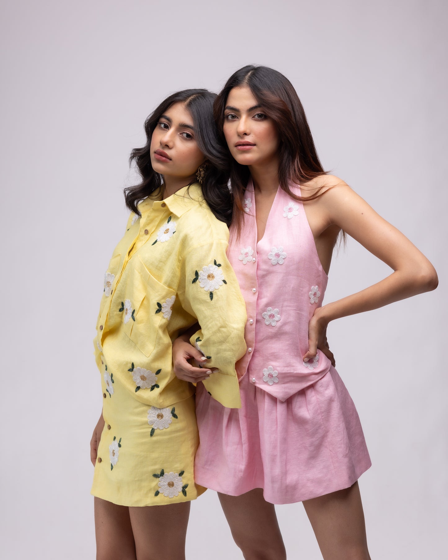 100% linen shirt with floral hand-embroidery