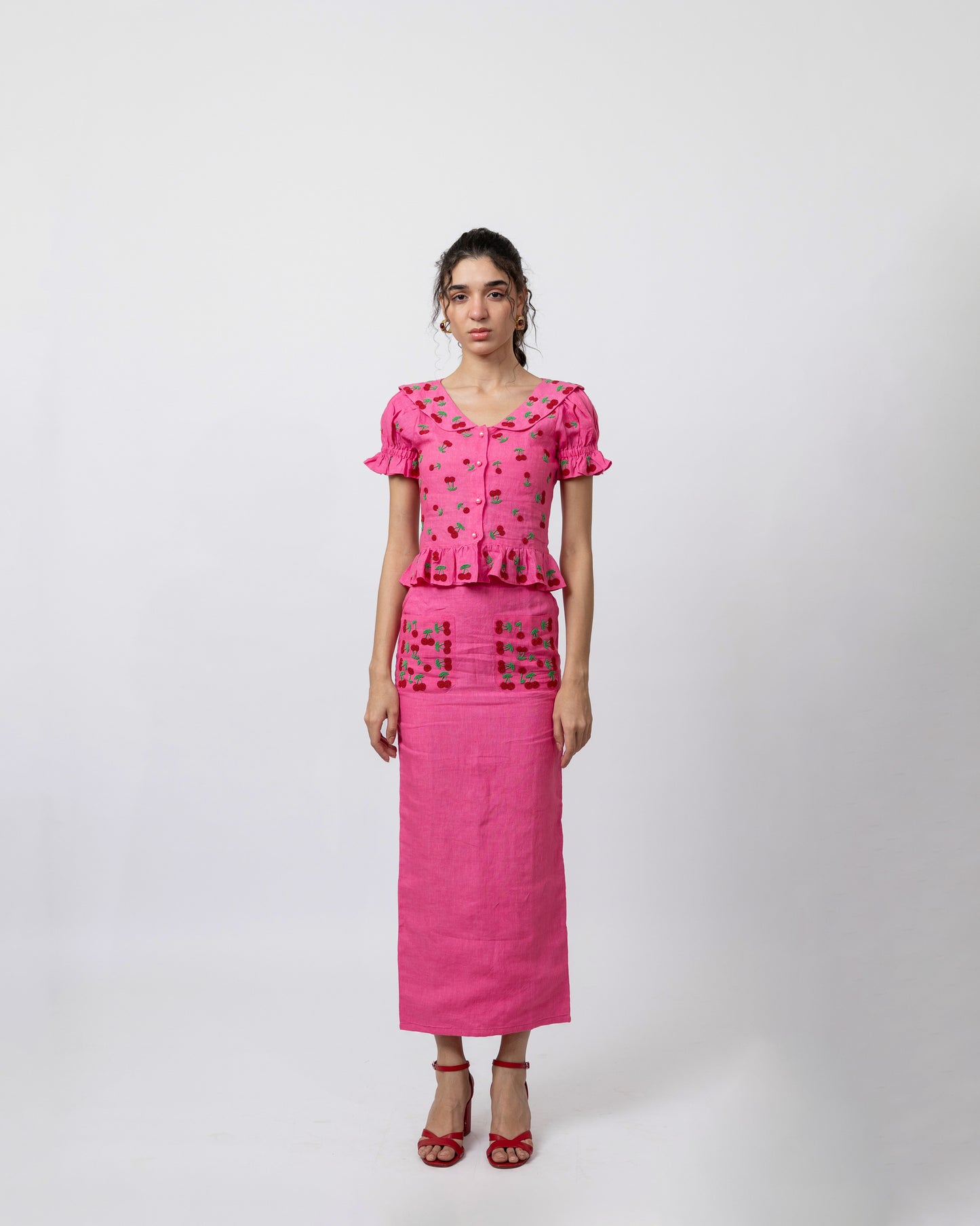 100% linen hand-beaded peter-pan collar top