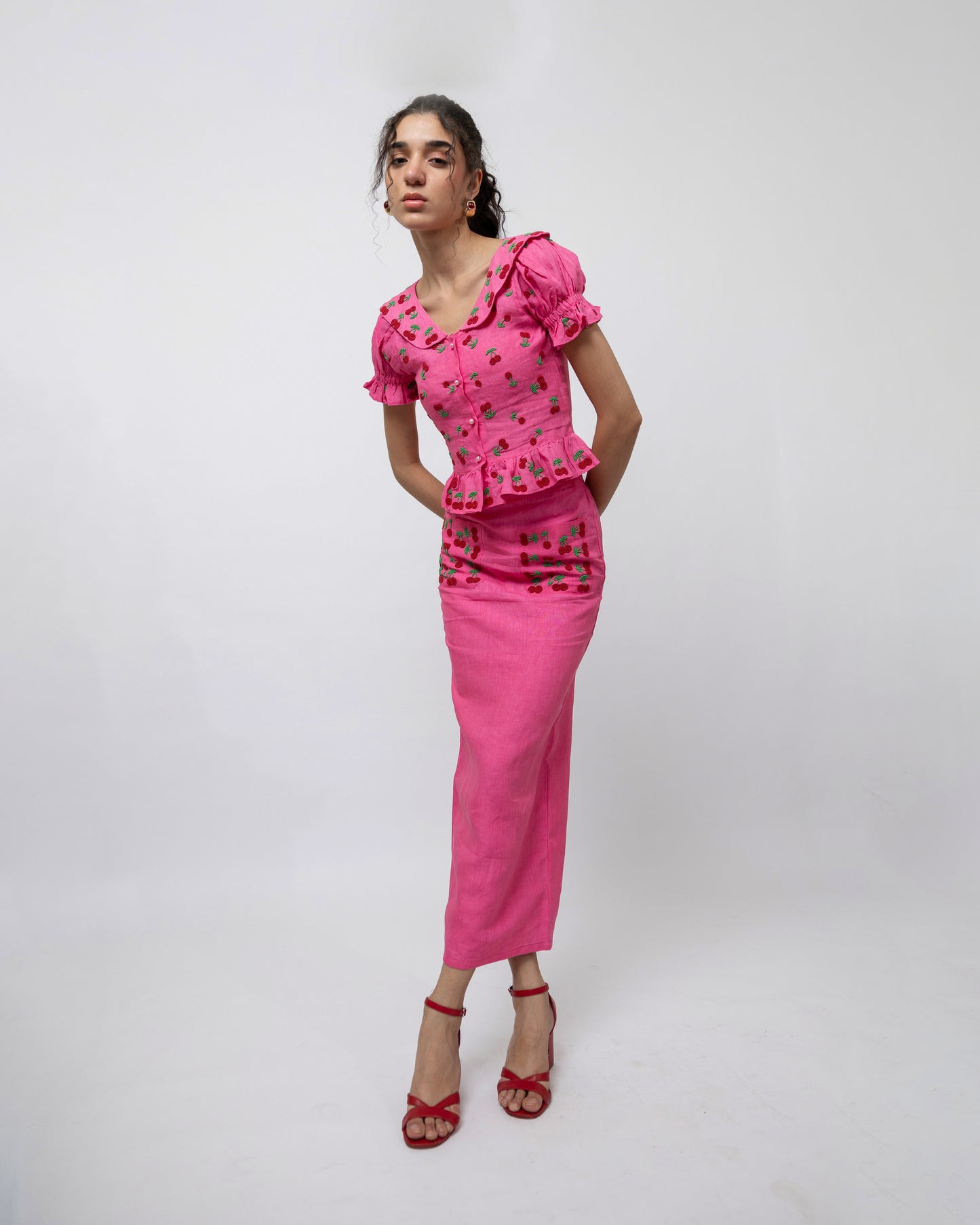 100% linen hand-beaded peter-pan collar top
